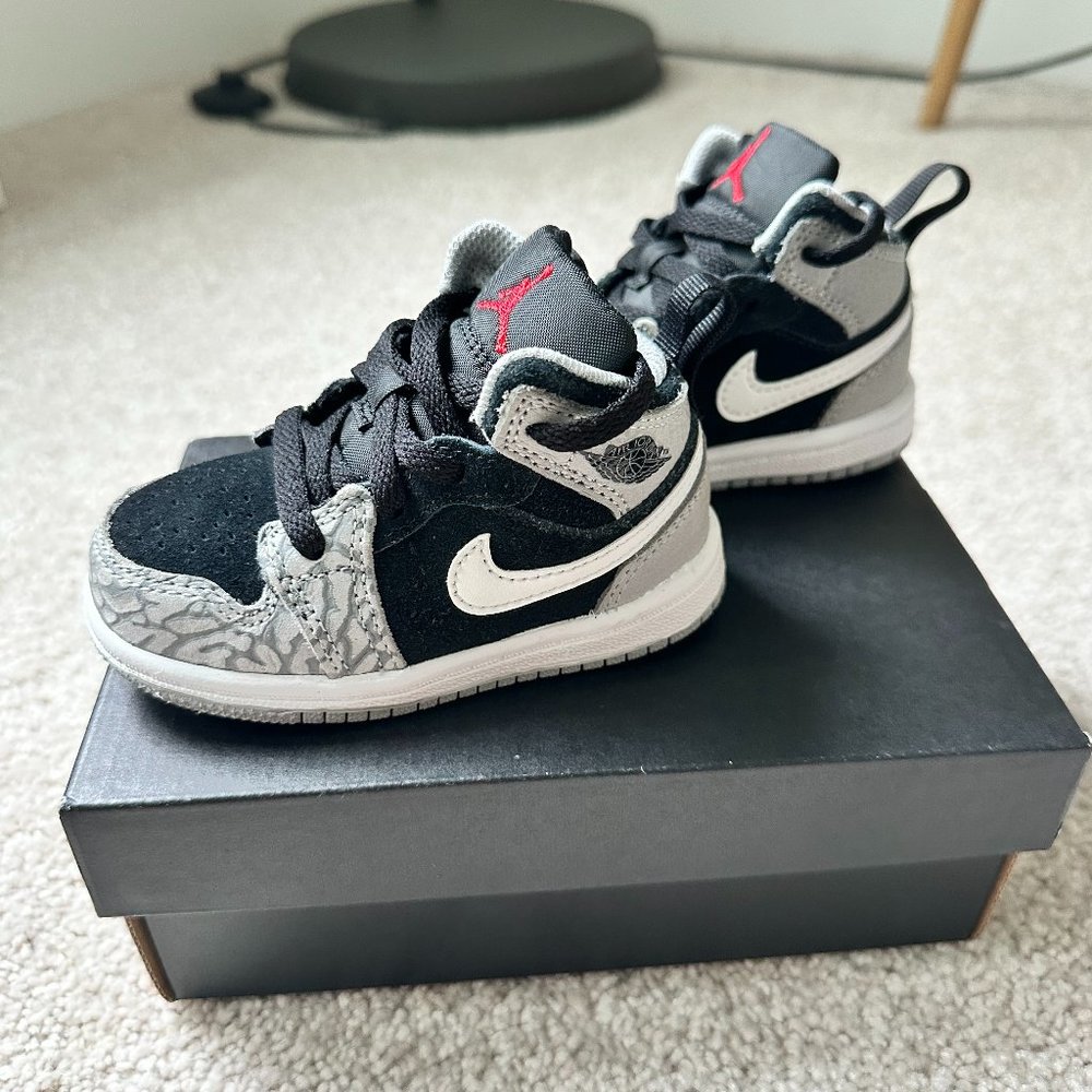 Air Jordan 1 Mid SE TD